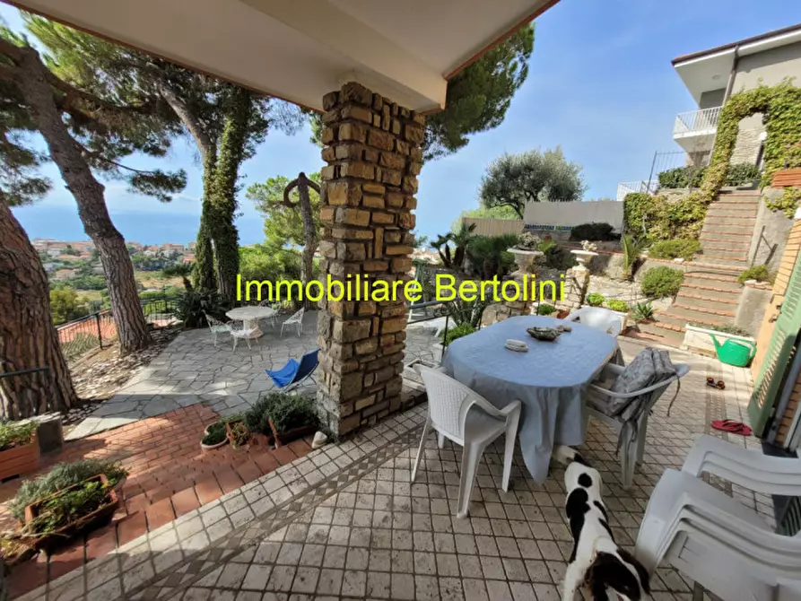 Immagine 3 di Villa in vendita  in VIA BELLAVISTA a Bordighera
