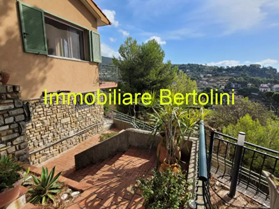 Immagine 5 di Villa in vendita  in VIA BELLAVISTA a Bordighera
