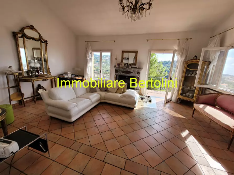 Immagine 12 di Villa in vendita  in VIA BELLAVISTA a Bordighera