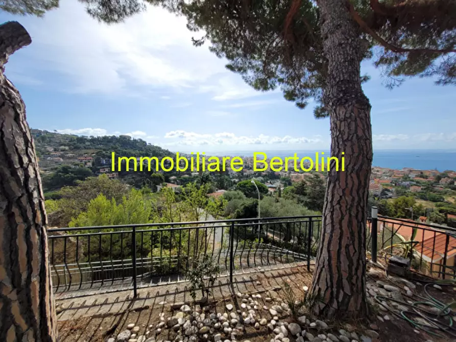 Immagine 8 di Villa in vendita  in VIA BELLAVISTA a Bordighera
