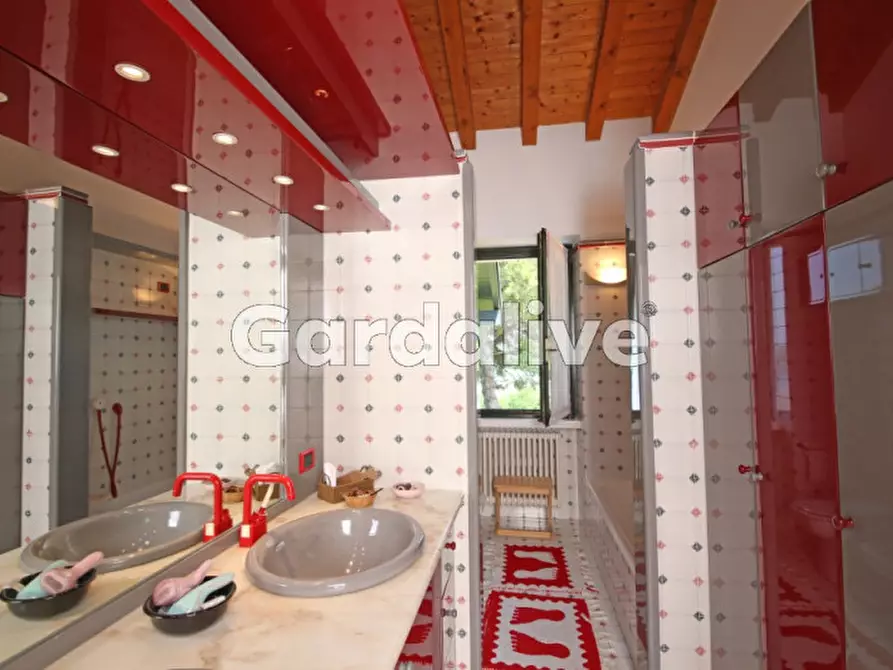 Immagine 21 di Villa in vendita  in Via Europa a Salò