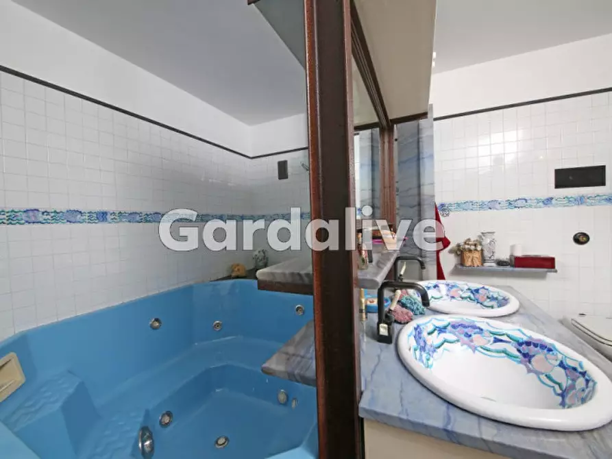 Immagine 26 di Villa in vendita  in Via Europa a Salò