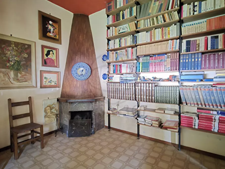 Immagine 6 di Villa in vendita  in Via Fiume, 10 a Terni