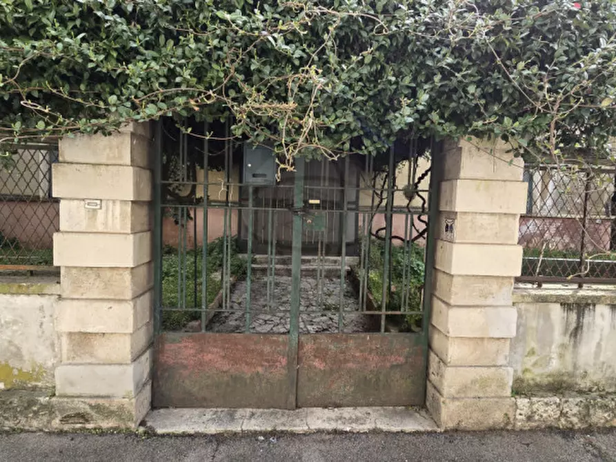 Immagine 32 di Villa in vendita  in Via Fiume, 10 a Terni