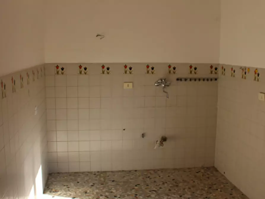 Immagine 9 di Appartamento in vendita  in VIA NINO BIXIO a Marino