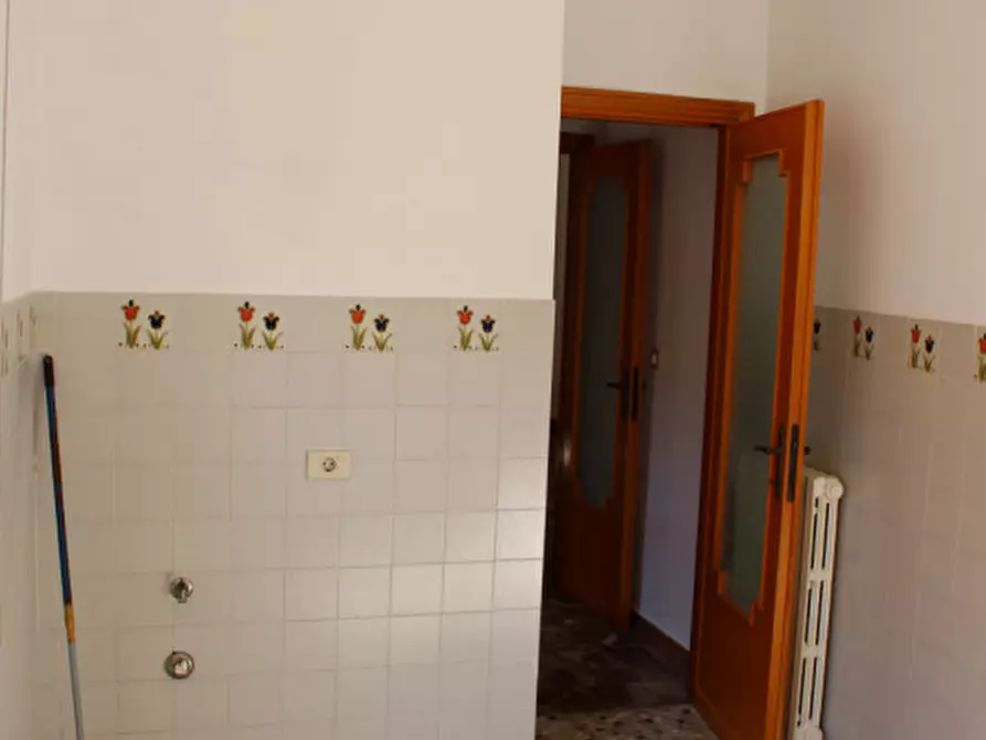 Immagine 10 di Appartamento in vendita  in VIA NINO BIXIO a Marino