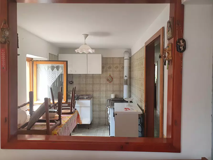 Immagine 4 di Casa indipendente in vendita  in Frazione Deggiano a Commezzadura