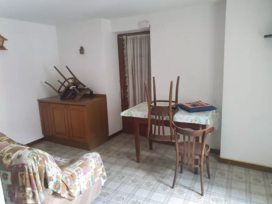 Immagine 10 di Casa indipendente in vendita  in Frazione Deggiano a Commezzadura