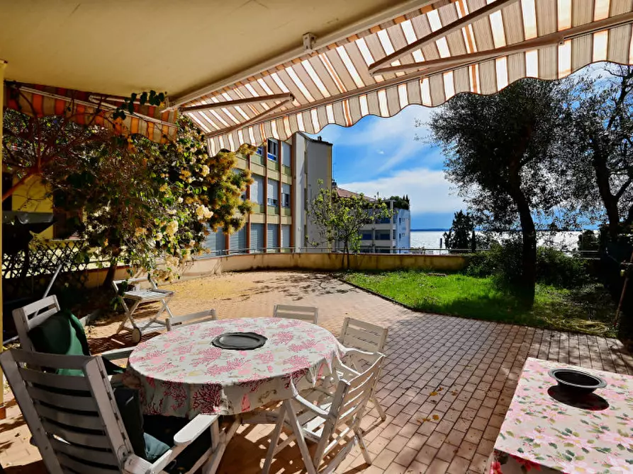 Immagine 1 di Appartamento in vendita  in via valle fiorita a Salò