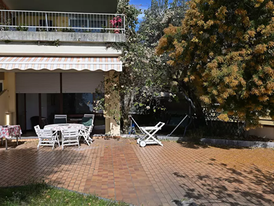 Immagine 7 di Appartamento in vendita  in via valle fiorita a Salò