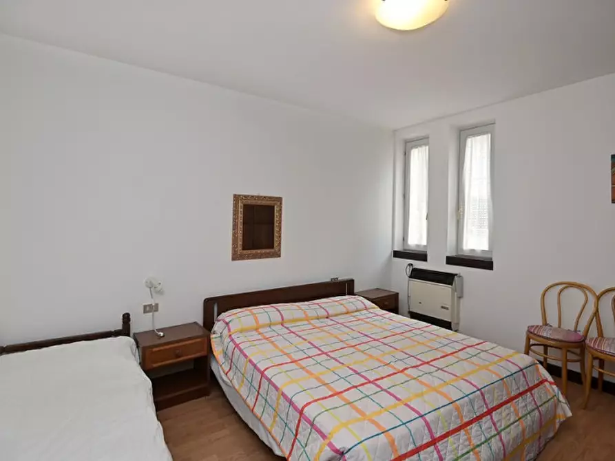 Immagine 21 di Appartamento in vendita  in via valle fiorita a Salò