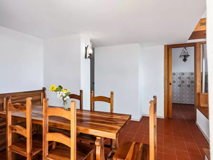 Immagine 5 di Villa in vendita  in via del cisto 3 a Golfo Aranci
