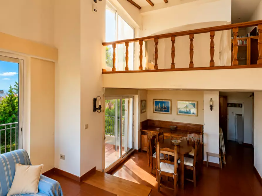 Immagine 6 di Villa in vendita  in via del cisto 3 a Golfo Aranci