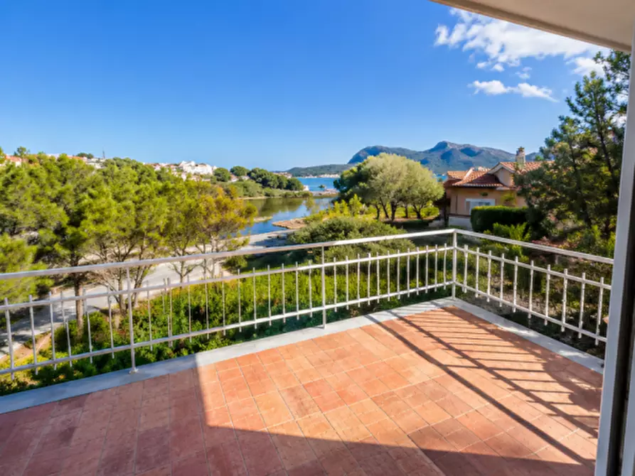 Immagine 7 di Villa in vendita  in via del cisto 3 a Golfo Aranci