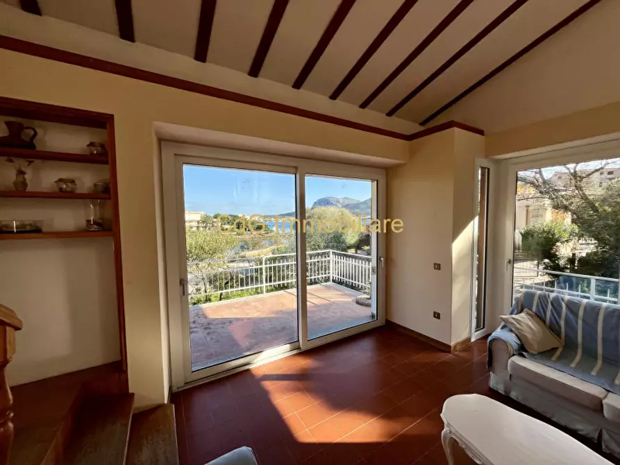 Immagine 9 di Villa in vendita  in via del cisto 3 a Golfo Aranci