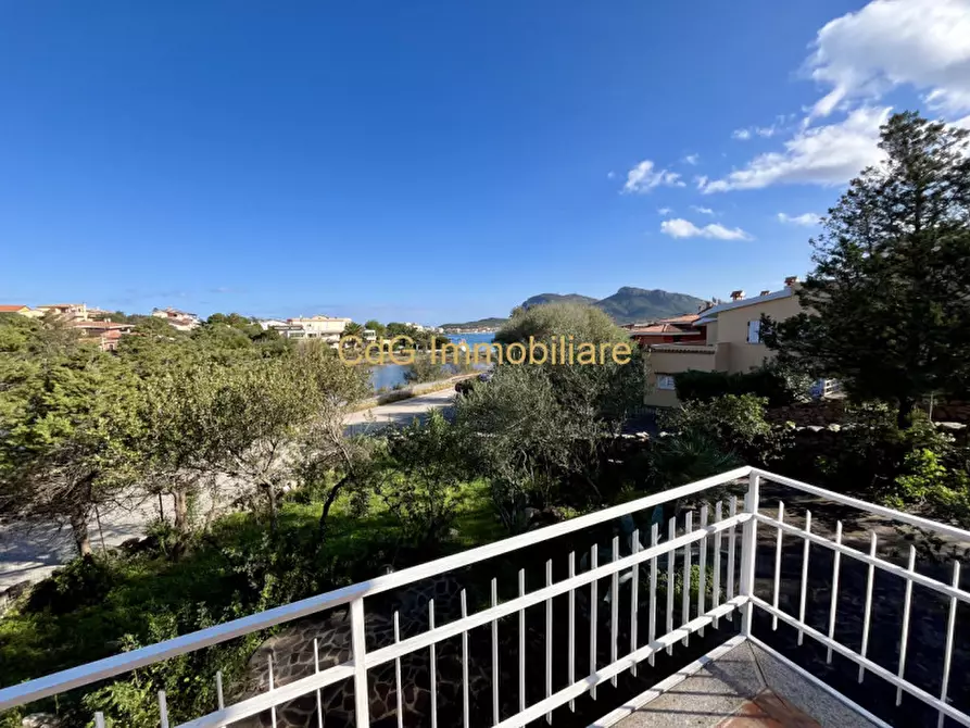 Immagine 22 di Villa in vendita  in via del cisto 3 a Golfo Aranci