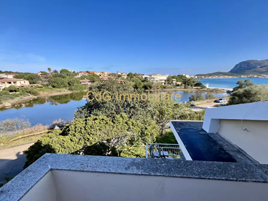 Immagine 24 di Villa in vendita  in via del cisto 3 a Golfo Aranci