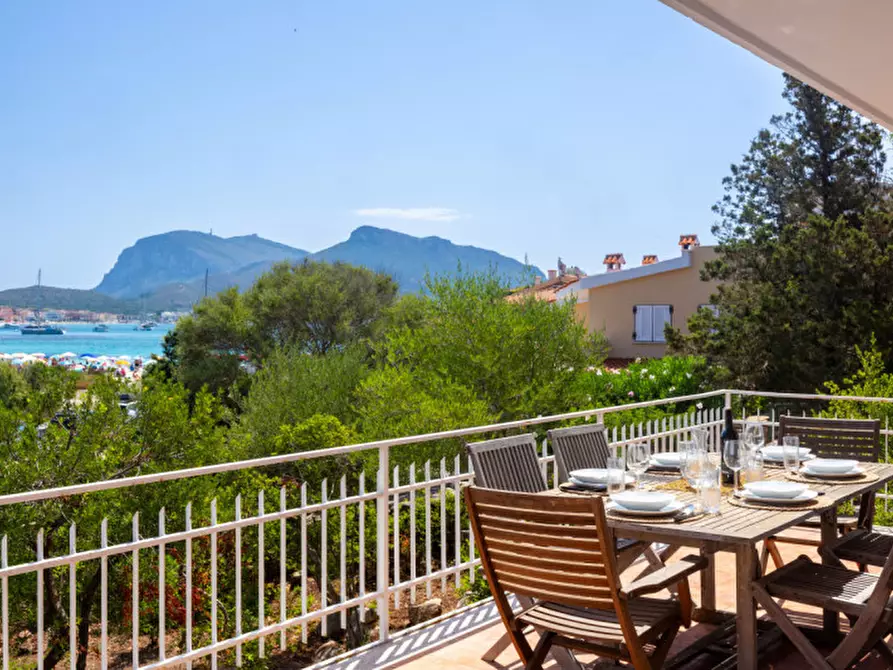 Immagine 26 di Villa in vendita  in via del cisto 3 a Golfo Aranci