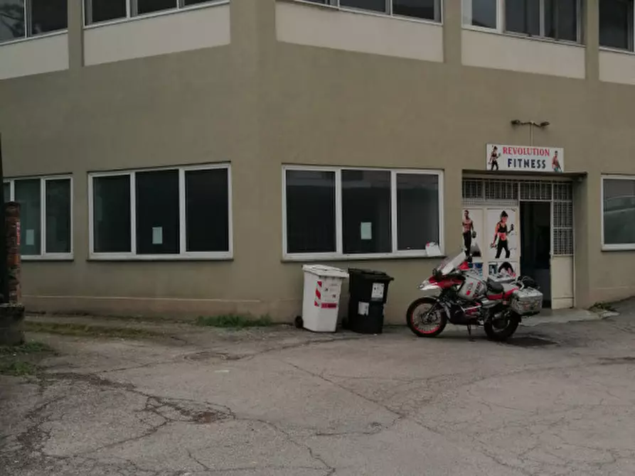 Immagine 2 di Attività commerciale in vendita  in VIA GARIBALDI 9 a Moncalieri