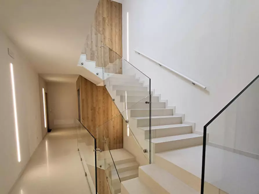 Immagine 10 di Appartamento in vendita  a Padova