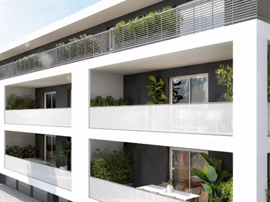 Immagine 11 di Appartamento in vendita  a Padova