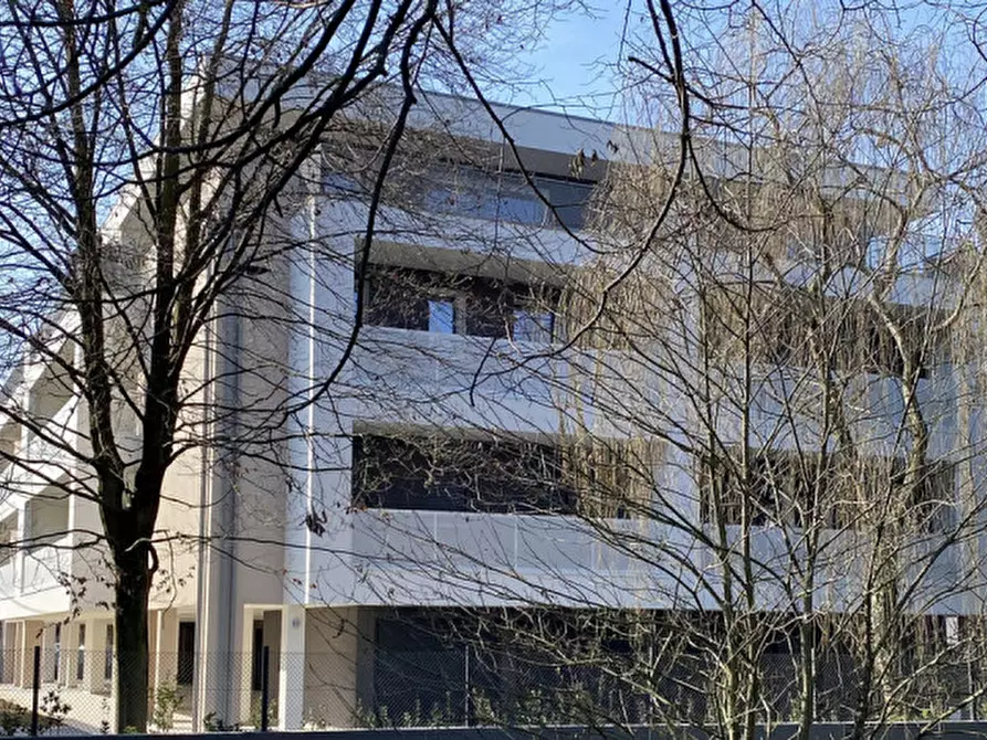 Immagine 11 di Appartamento in vendita  a Padova