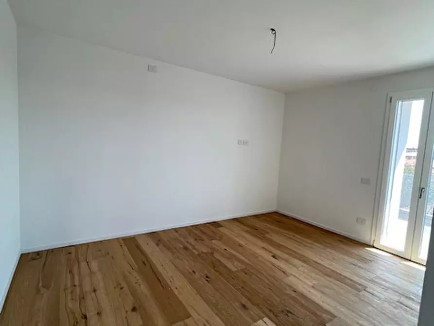 Immagine 17 di Appartamento in vendita  a Padova