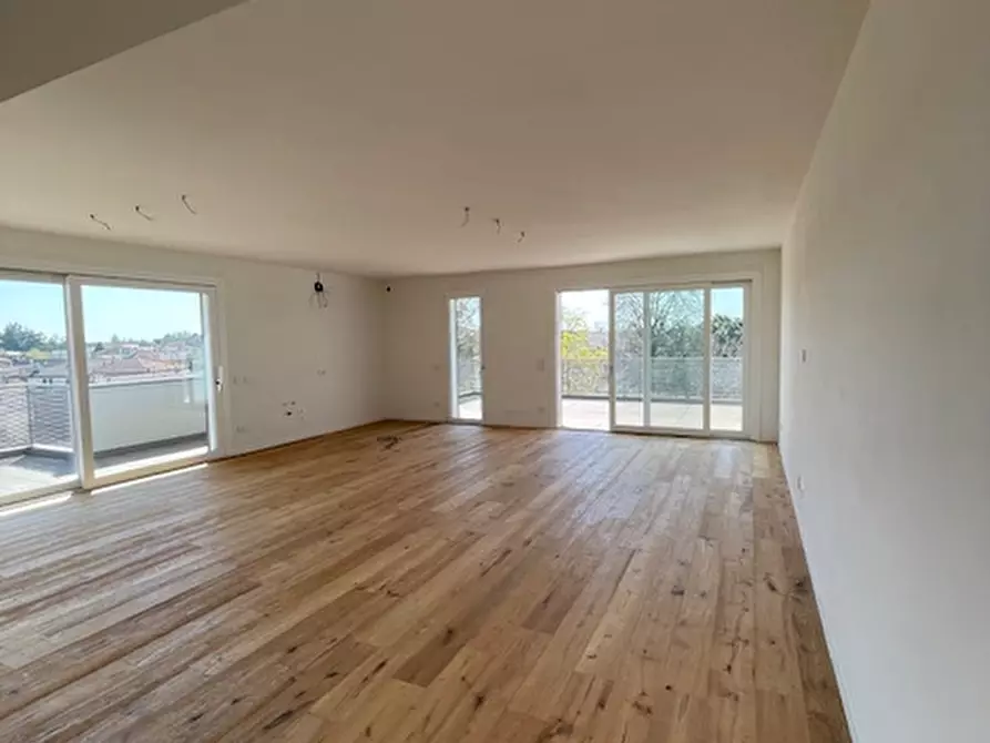 Immagine 18 di Appartamento in vendita  a Padova