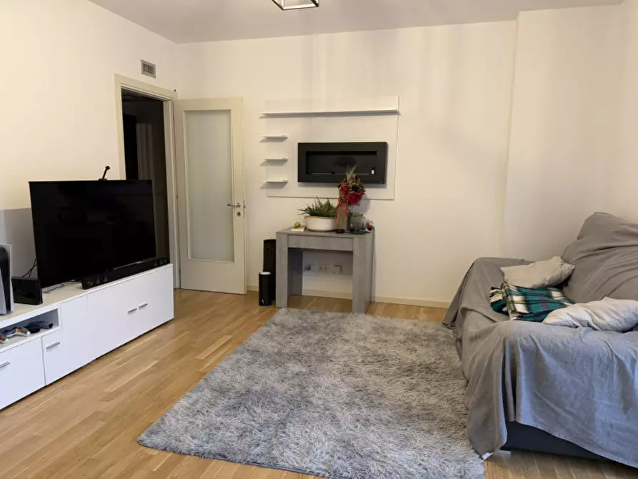 Immagine 10 di Appartamento in vendita  in via esino a Ancona