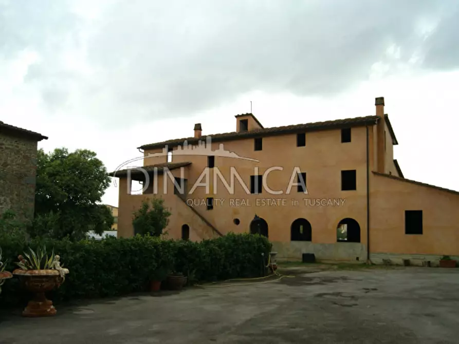 Immagine 1 di Rustico / casale in vendita  a Lamporecchio