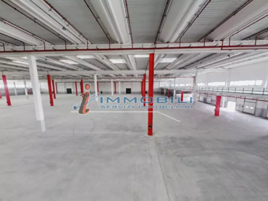 Immagine 5 di Laboratorio in affitto  in VIA FONTANA a Telgate