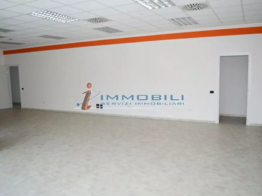 Immagine 3 di Ufficio in affitto  in VIA MECENATE a Milano