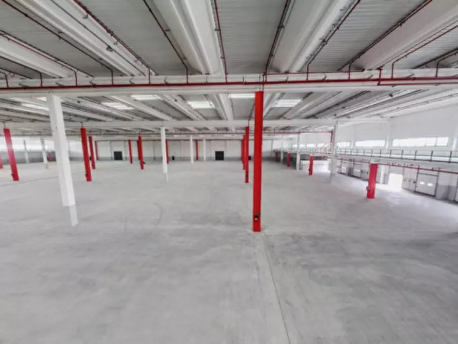 Immagine 5 di Capannone industriale in affitto  in VIA FONTANA a Telgate