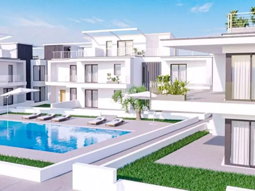 Immagine 6 di Appartamento in vendita  in Via G. Falcone n.14 a Peschiera Del Garda