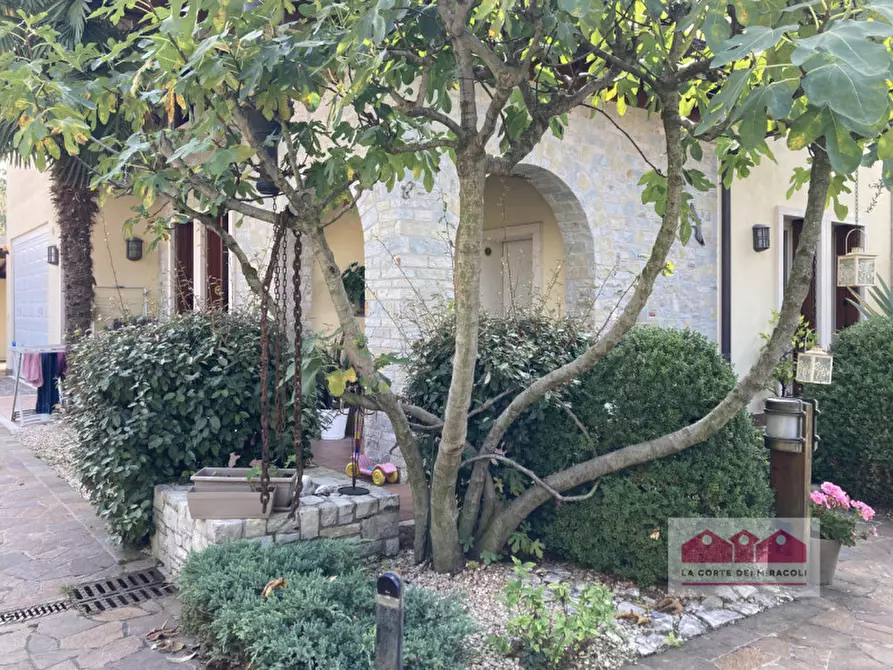 Immagine 3 di Casa bifamiliare in vendita  in via martiri delle foibe a Vicenza