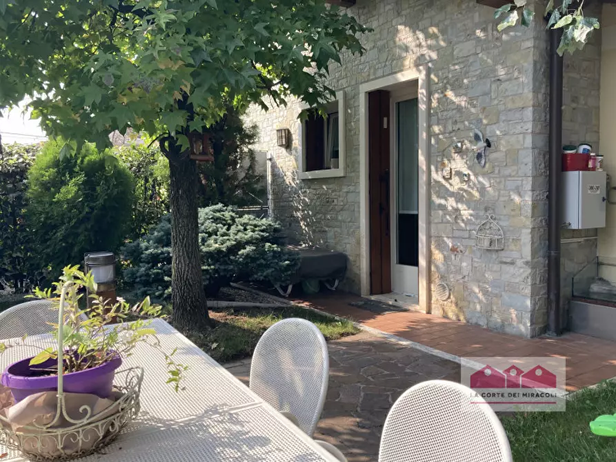 Immagine 7 di Casa bifamiliare in vendita  in via martiri delle foibe a Vicenza