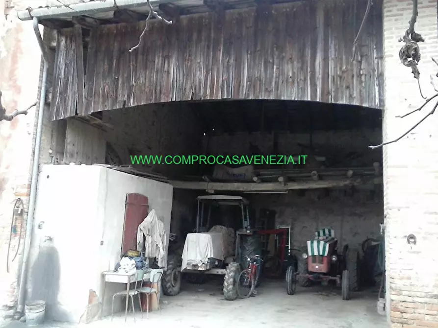 Immagine 3 di Rustico / casale in vendita  in bigone a Casale Sul Sile