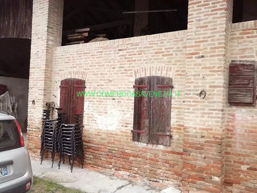 Immagine 7 di Rustico / casale in vendita  in bigone a Casale Sul Sile