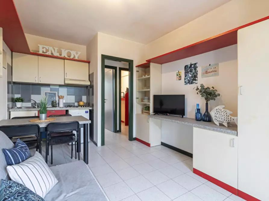 Immagine 1 di Appartamento in vendita  in viale dei pini a Rosolina