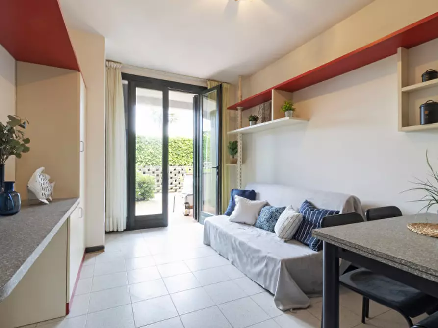 Immagine 2 di Appartamento in vendita  in viale dei pini a Rosolina