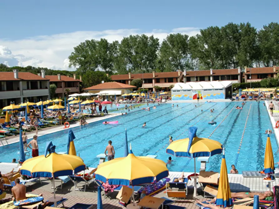 Immagine 4 di Appartamento in vendita  in viale dei pini a Rosolina