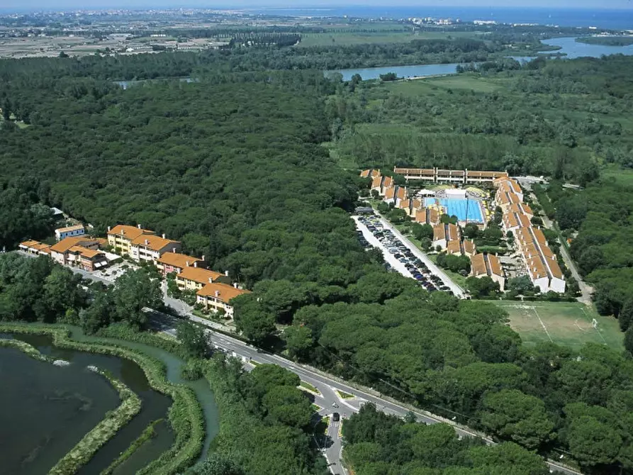 Immagine 13 di Appartamento in vendita  in viale dei pini a Rosolina