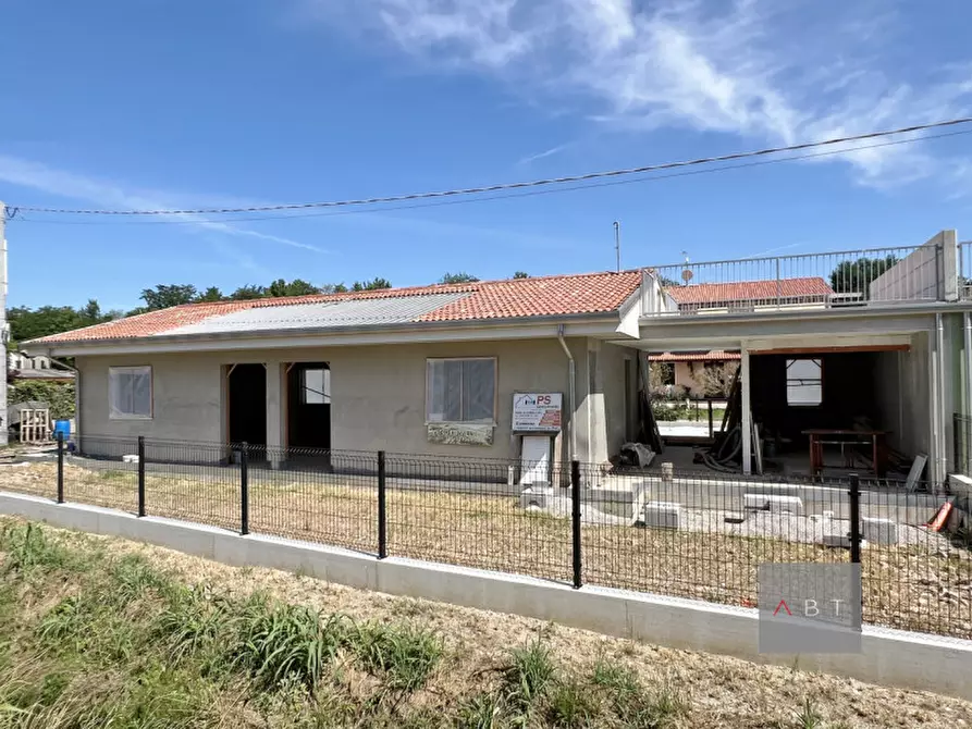Immagine 1 di Casa bifamiliare in vendita  a Piombino Dese