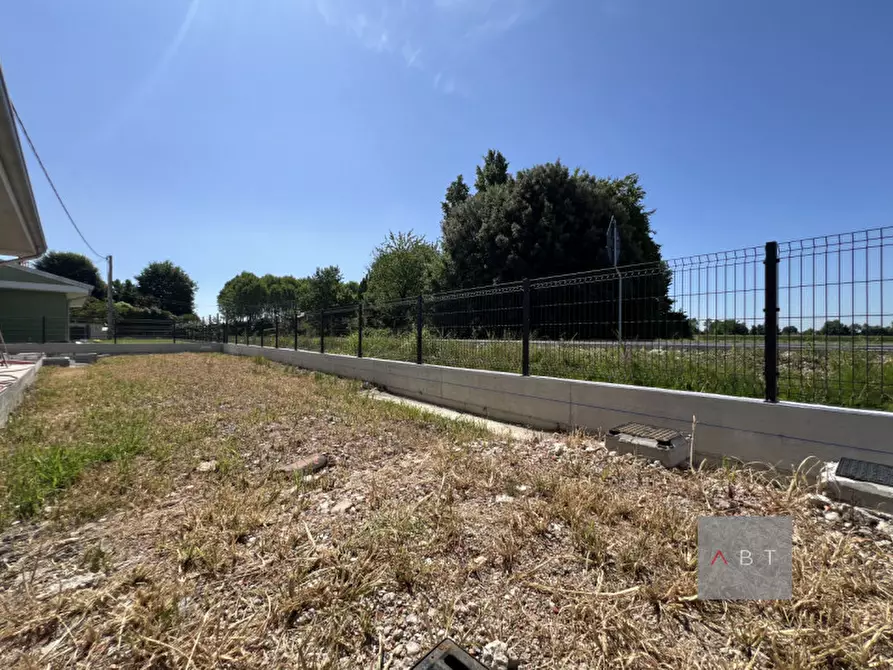 Immagine 5 di Casa bifamiliare in vendita  a Piombino Dese