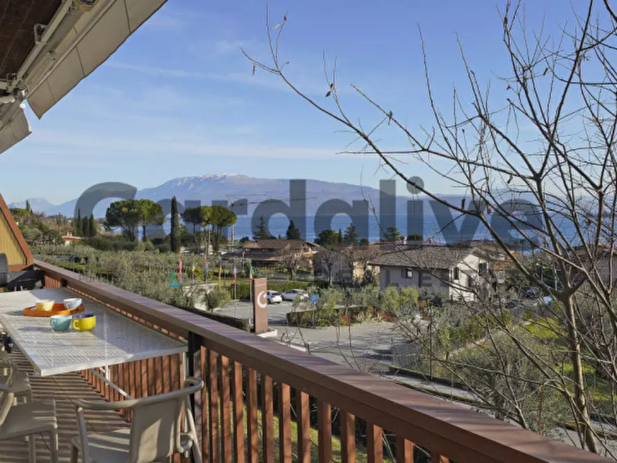 Immagine 2 di Appartamento in vendita  a Manerba Del Garda