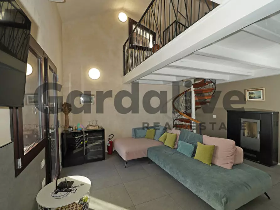 Immagine 11 di Appartamento in vendita  a Manerba Del Garda