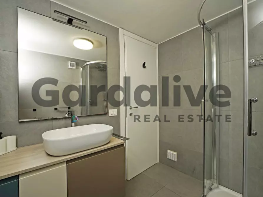 Immagine 20 di Appartamento in vendita  a Manerba Del Garda