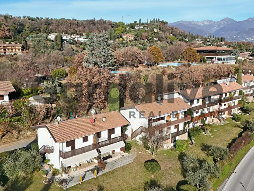 Immagine 25 di Appartamento in vendita  a Manerba Del Garda