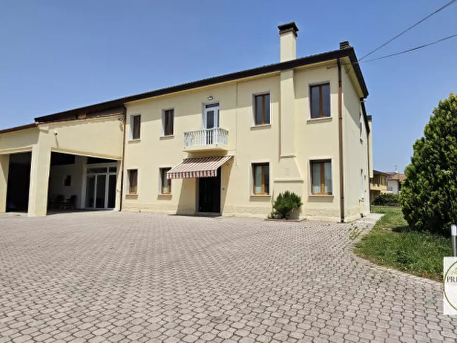 Immagine 1 di Casa indipendente in vendita  in Via Prà a Este