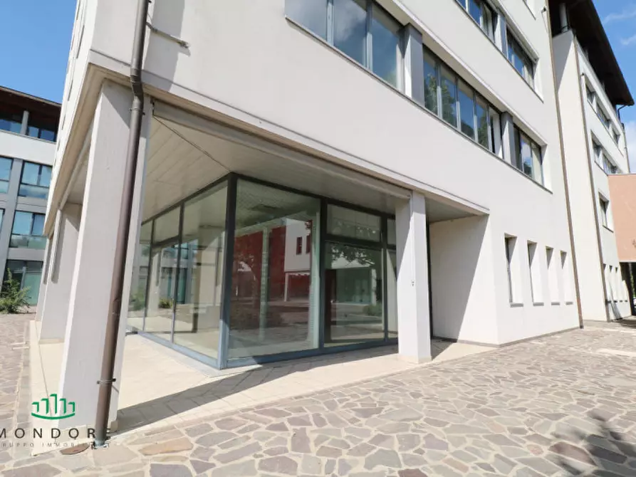 Immagine 20 di Negozio in vendita  in Via quasimodo a Castel Maggiore